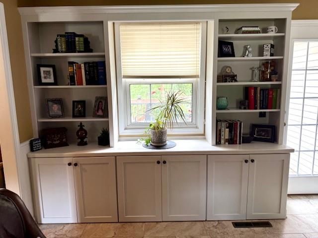 4714 Brookwood Terrace, St Joseph, MO 64506