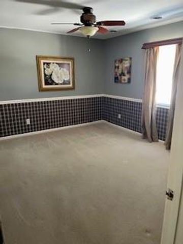 4714 Brookwood Terrace, St Joseph, MO 64506