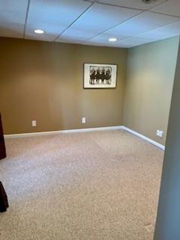 4714 Brookwood Terrace, St Joseph, MO 64506