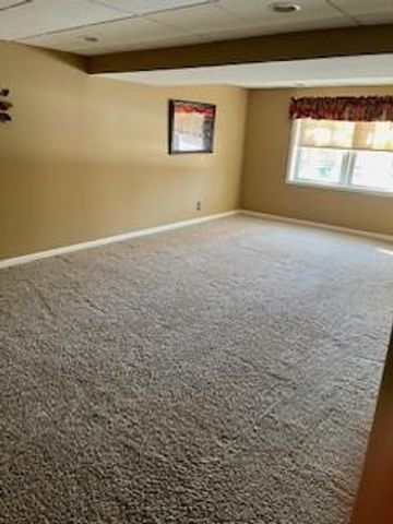 4714 Brookwood Terrace, St Joseph, MO 64506