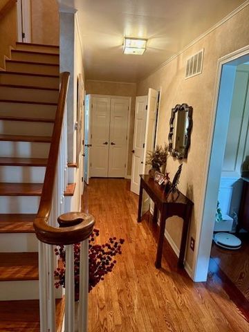 4714 Brookwood Terrace, St Joseph, MO 64506