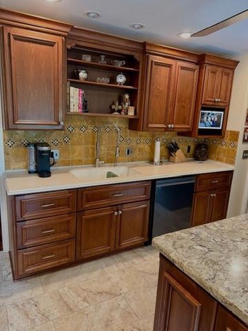 4714 Brookwood Terrace, St Joseph, MO 64506