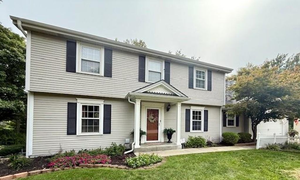 4714 Brookwood Terrace, St Joseph, MO 64506