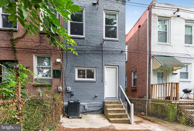 6837 UPLAND ST, Philadelphia, PA 19142
