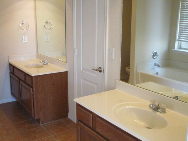 4028 Twin Creeks Drive, Fort Worth, TX 76244