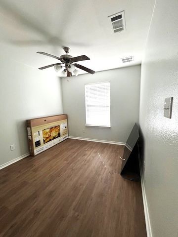 210 Hilltop Circle, Blue Ridge, TX 75424