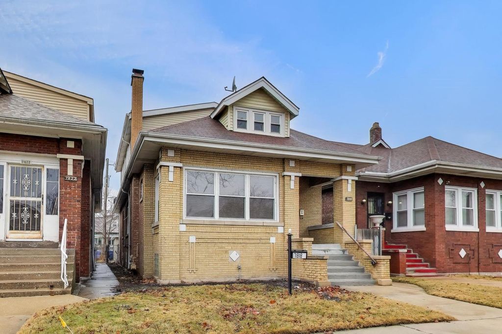 7818 S Merrill Avenue, Chicago, IL 60649
