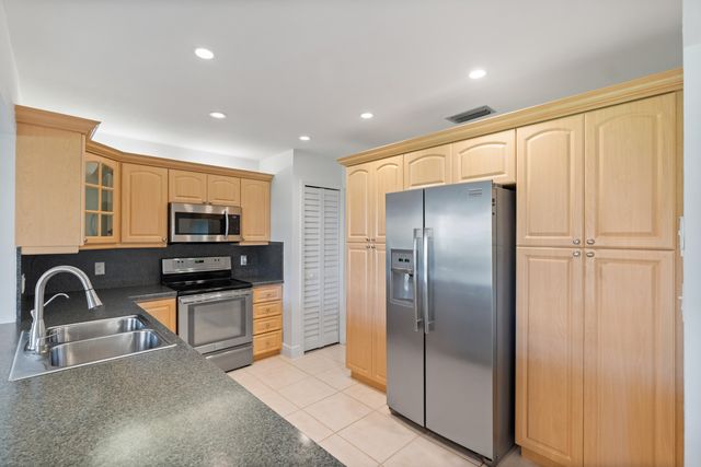 18051 S 104th Ter Terrace S, Boca Raton, FL 33498