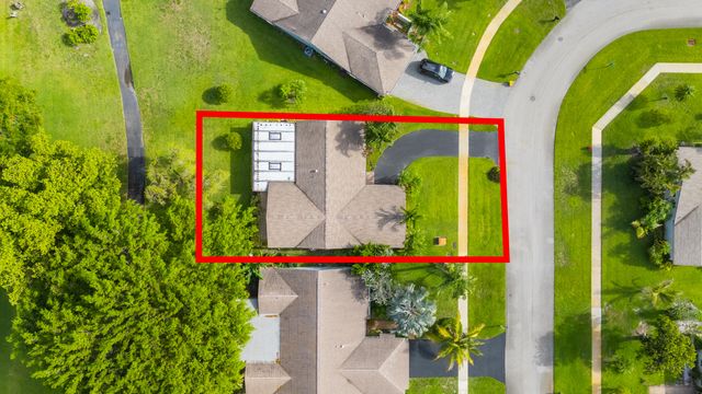 18051 S 104th Ter Terrace S, Boca Raton, FL 33498