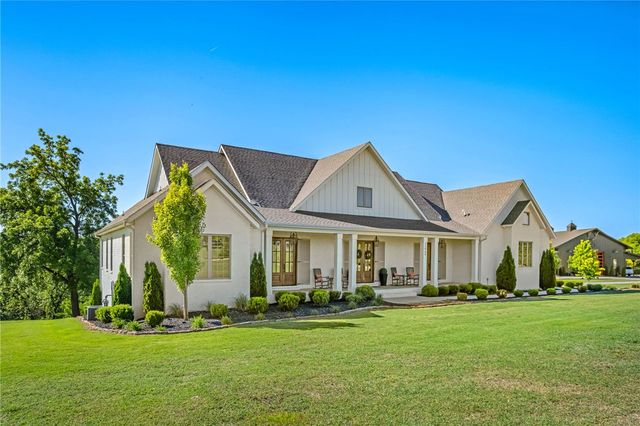 11964 Long Acres Drive, Bentonville, AR 72713