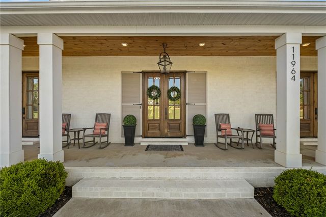 11964 Long Acres Drive, Bentonville, AR 72713