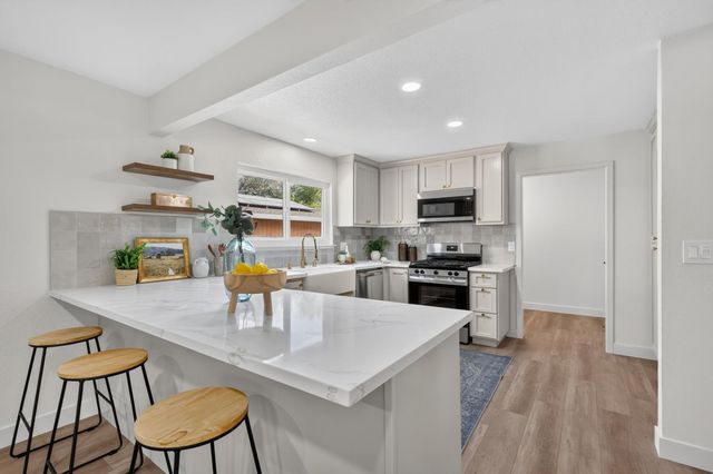 2694 King Edward Dr, El Dorado Hills, CA 95762