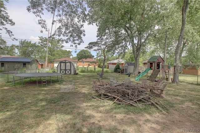 115 Theresa Court, West Seneca, NY 14224