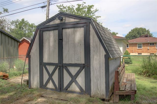115 Theresa Court, West Seneca, NY 14224