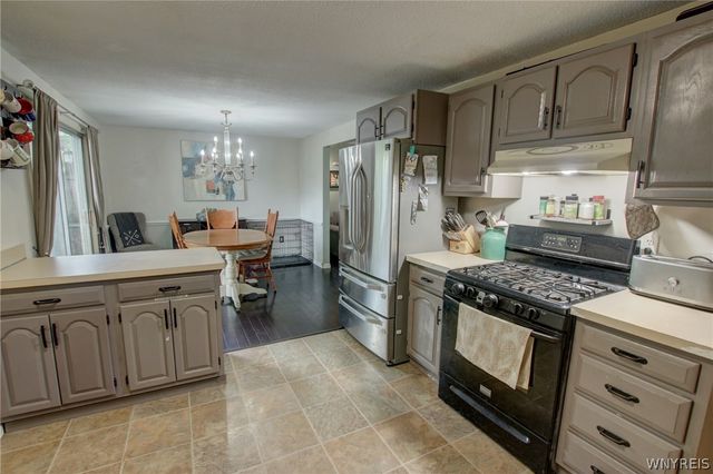 115 Theresa Court, West Seneca, NY 14224