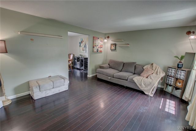 115 Theresa Court, West Seneca, NY 14224