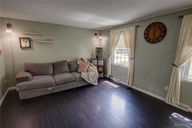 115 Theresa Court, West Seneca, NY 14224