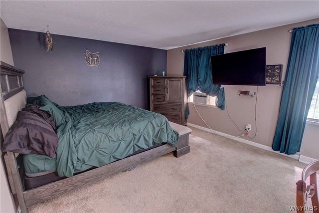 115 Theresa Court, West Seneca, NY 14224