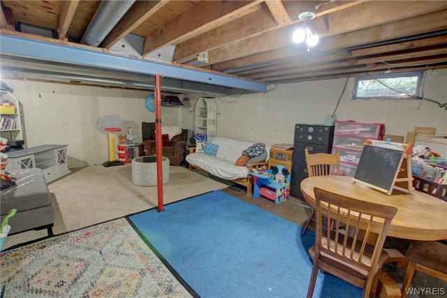 115 Theresa Court, West Seneca, NY 14224