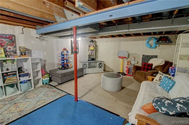 115 Theresa Court, West Seneca, NY 14224