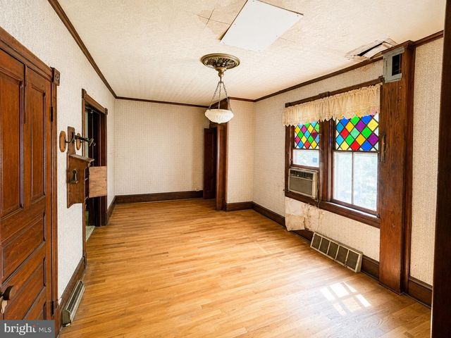 23 S DELSEA DR, Glassboro, NJ 08028