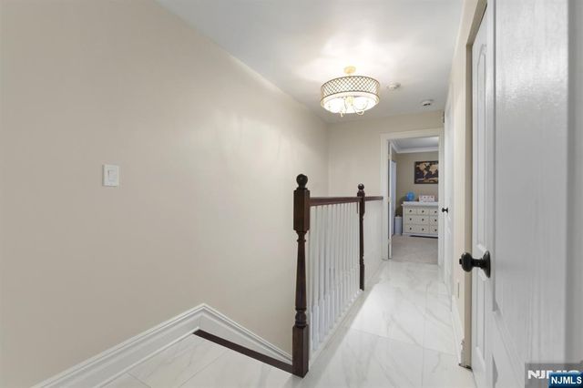 101 Route 5 304, Edgewater, NJ 07020