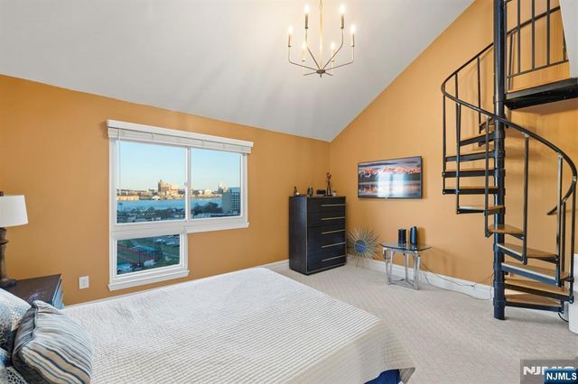 101 Route 5 304, Edgewater, NJ 07020