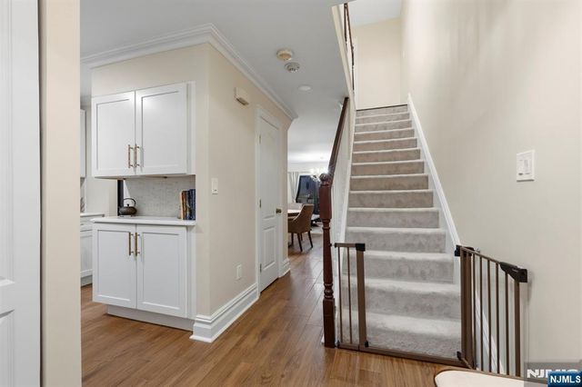101 Route 5 304, Edgewater, NJ 07020