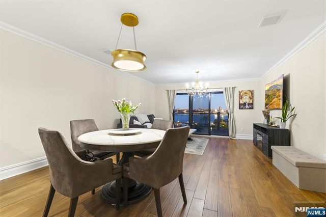 101 Route 5 304, Edgewater, NJ 07020