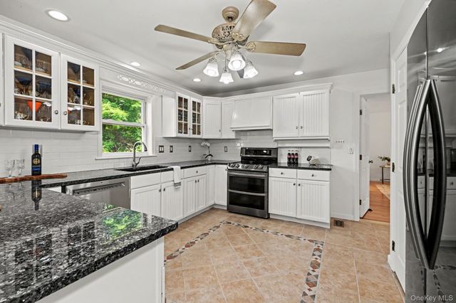 243 Kings Ferry Road, Verplanck, NY 10596