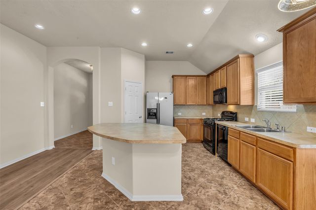 21830 Saragosa Pond Lane, Spring, TX 77379