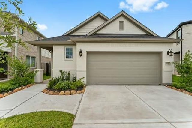 724 Lake Lacosta Drive, Katy, TX 77493