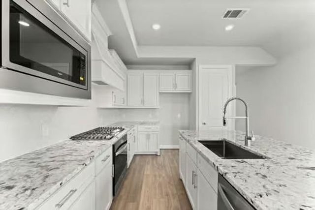 724 Lake Lacosta Drive, Katy, TX 77493