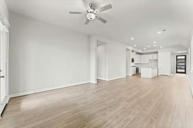 724 Lake Lacosta Drive, Katy, TX 77493