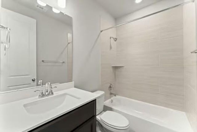 724 Lake Lacosta Drive, Katy, TX 77493