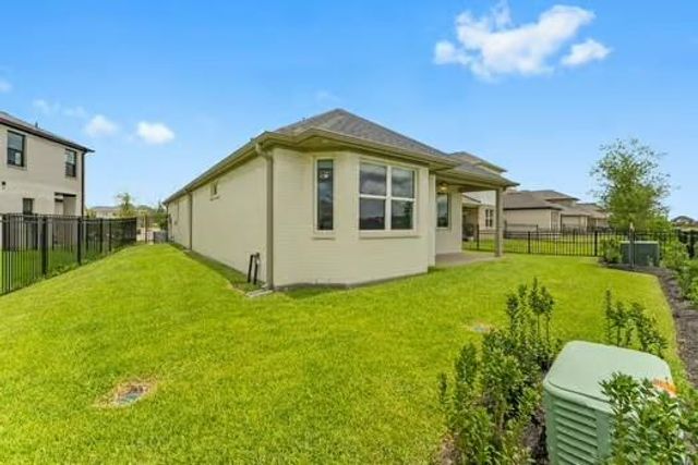 724 Lake Lacosta Drive, Katy, TX 77493