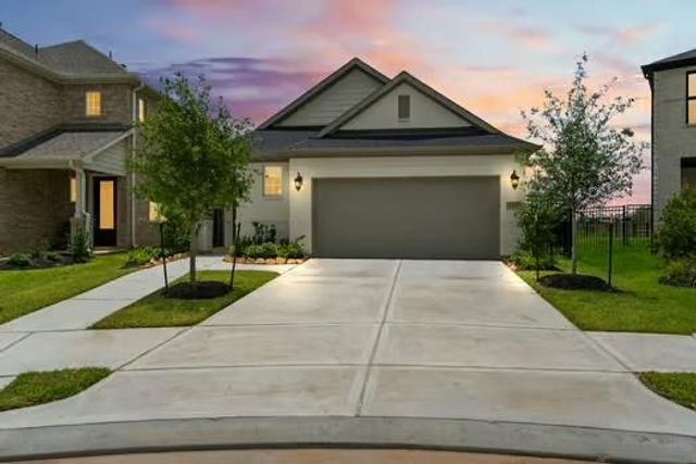 724 Lake Lacosta Drive, Katy, TX 77493