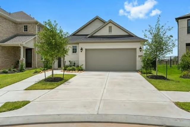 724 Lake Lacosta Drive, Katy, TX 77493