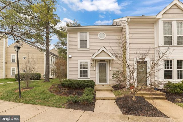 2403 S WALTER REED DR S, Arlington, VA 22206