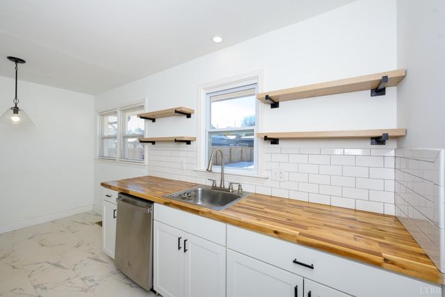 220 Chambers Street, Lynchburg, VA 24501