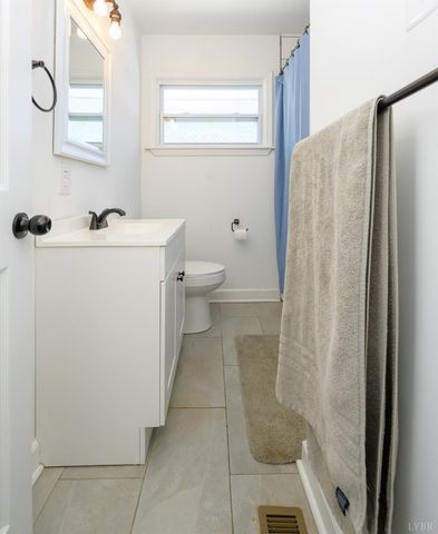 220 Chambers Street, Lynchburg, VA 24501