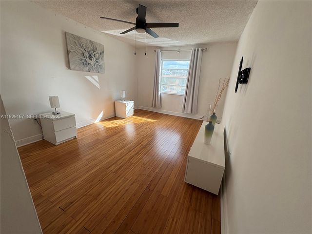 3536 NE 168th St 504, North Miami Beach, FL 33160