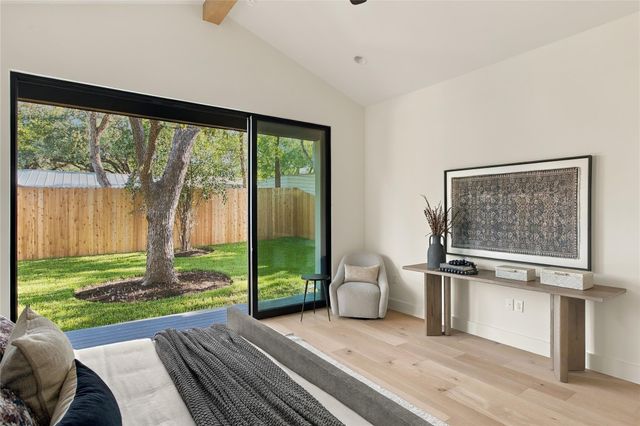 2502 Greenlawn PKWY, Austin, TX 78757