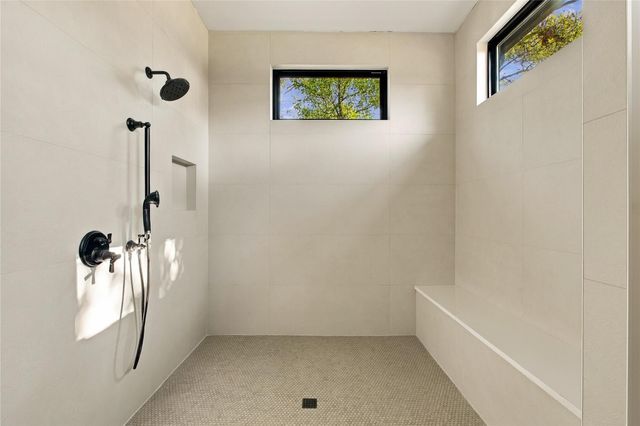 2502 Greenlawn PKWY, Austin, TX 78757