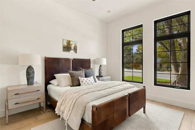 2502 Greenlawn PKWY, Austin, TX 78757