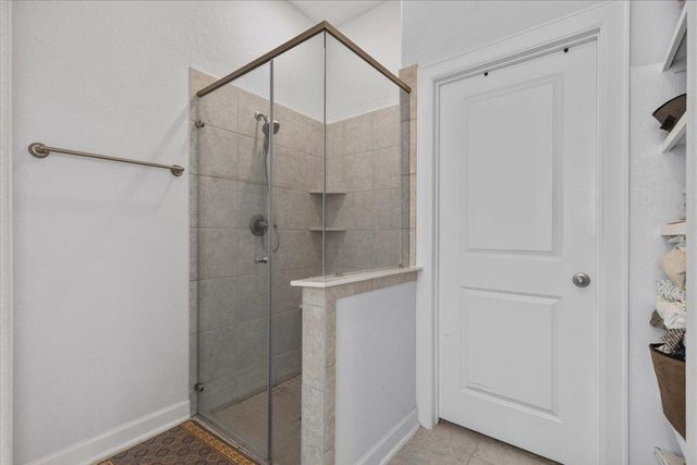 650 Wild Pecan LOOP, Buda, TX 78610