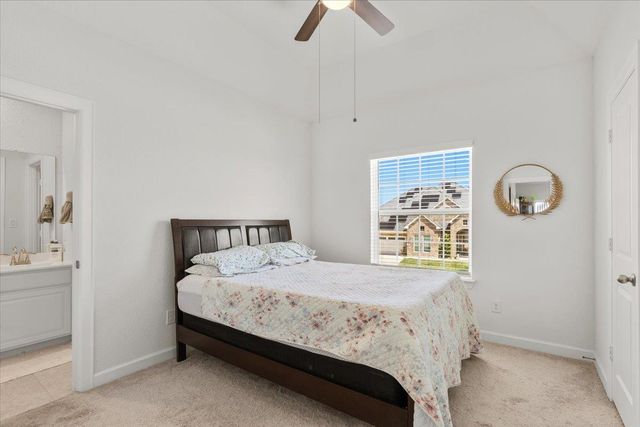 650 Wild Pecan LOOP, Buda, TX 78610