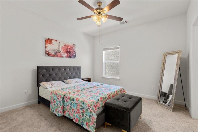 650 Wild Pecan LOOP, Buda, TX 78610