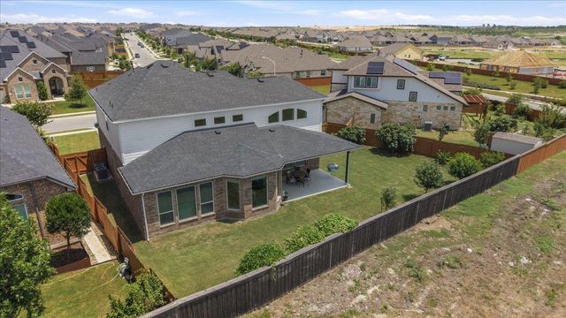 650 Wild Pecan LOOP, Buda, TX 78610