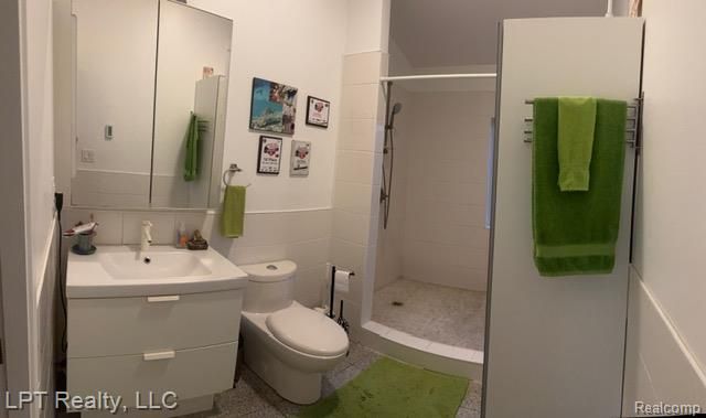 5868 Outer Drive, Bath, MI 48808